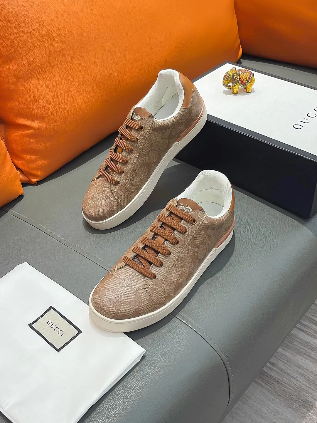 Men's shoes GUCCI "Gucci" P400 Regular size: 38-44 (casual shoes) Product materials: Selected cowhide upper, soft sheepskin lining; original outsole.